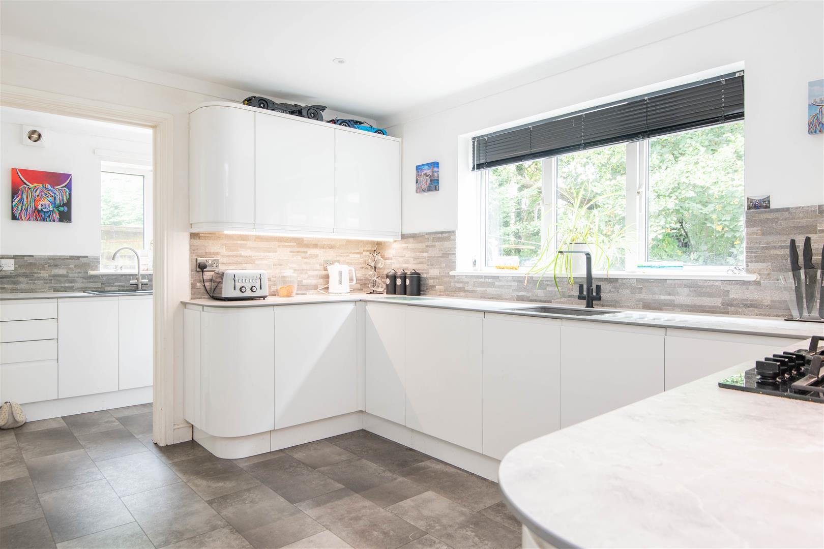 4 bed property in Windsor Close, Leyland